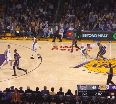 斯洛特：布拉德利对维尼修斯防得很好，我们几乎已做到极限（斯洛特：布拉德利很好地遏制了维尼修斯，我们已发挥到极致）