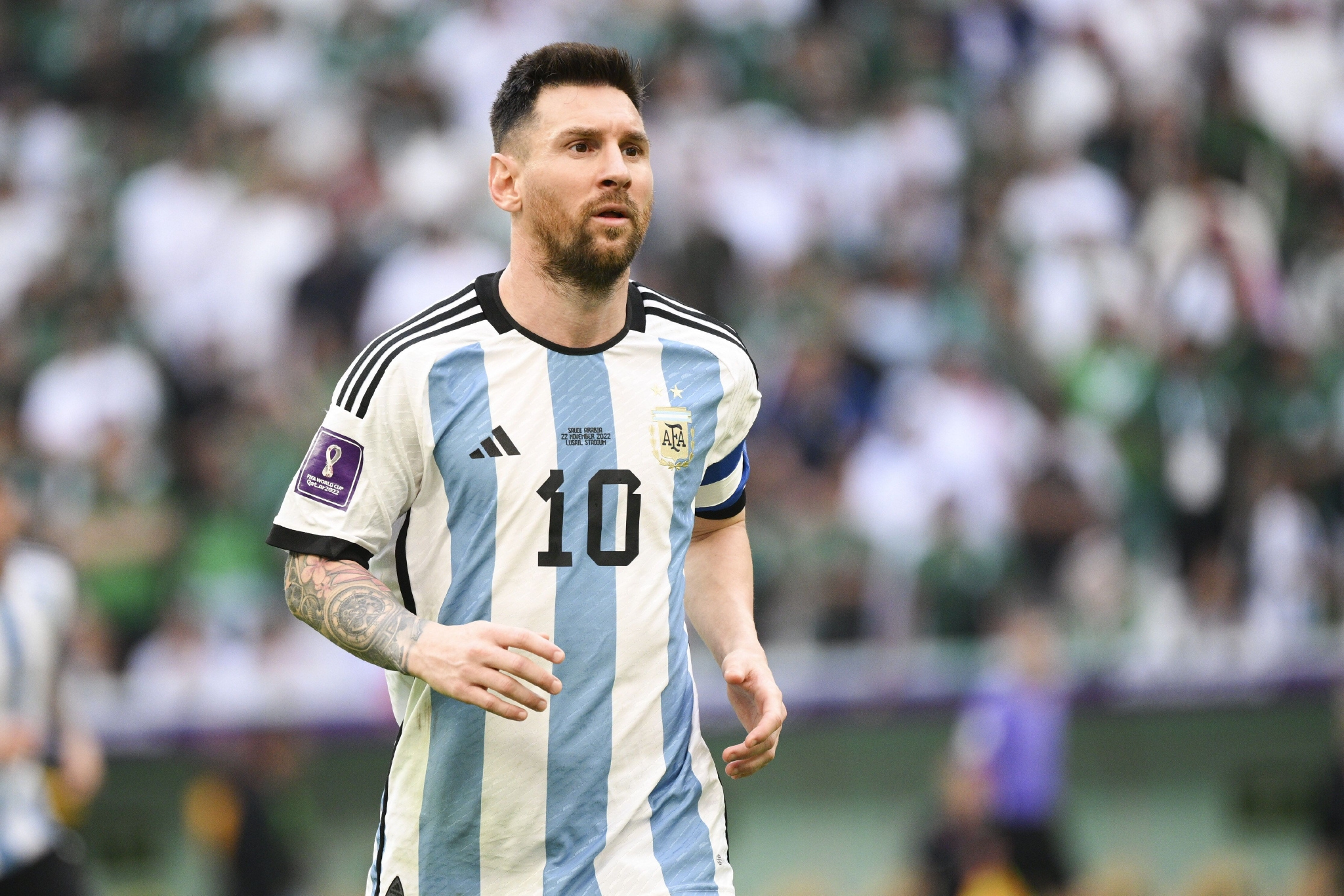 德甲半场：努萨禁区内倒地未判，门兴0-0莱比锡（德甲半场战报：努萨禁区内倒地未判罚，门兴暂0-0莱比锡）