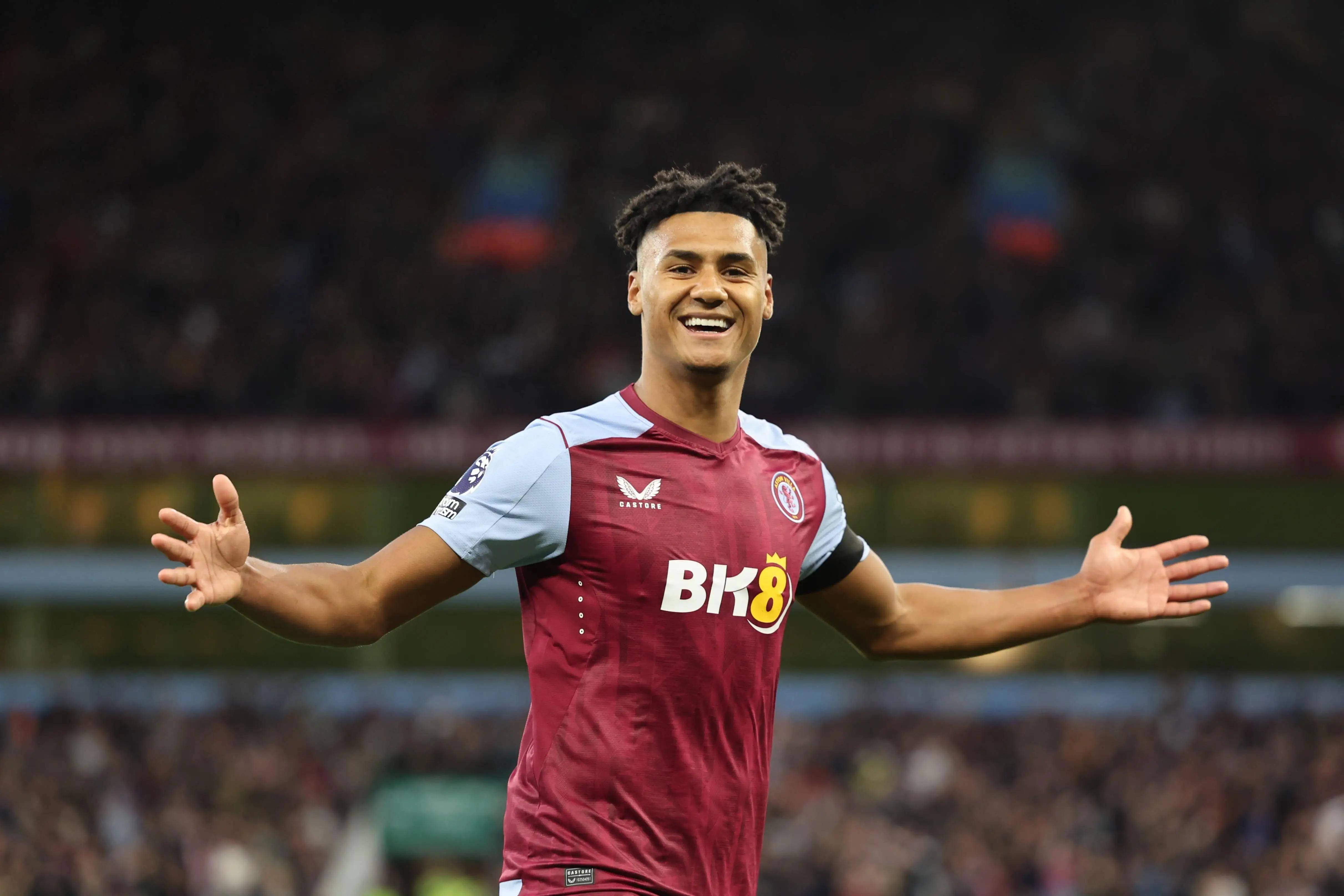 英超半场：阿德利、亚当斯破门，伯恩茅斯暂2-1桑德兰（英超半场战报：阿德利、亚当斯建功，伯恩茅斯暂以2-1领先桑德兰）