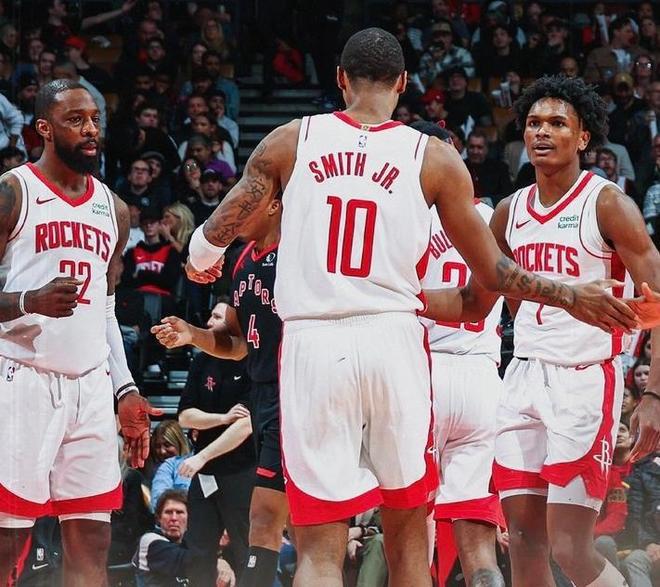 霍伊伦：我喜欢压迫和背对球门；进球美妙但功劳要和球队分享（霍伊伦：偏爱高位逼抢与背身拿球，进球虽美也要把功劳分给全队）