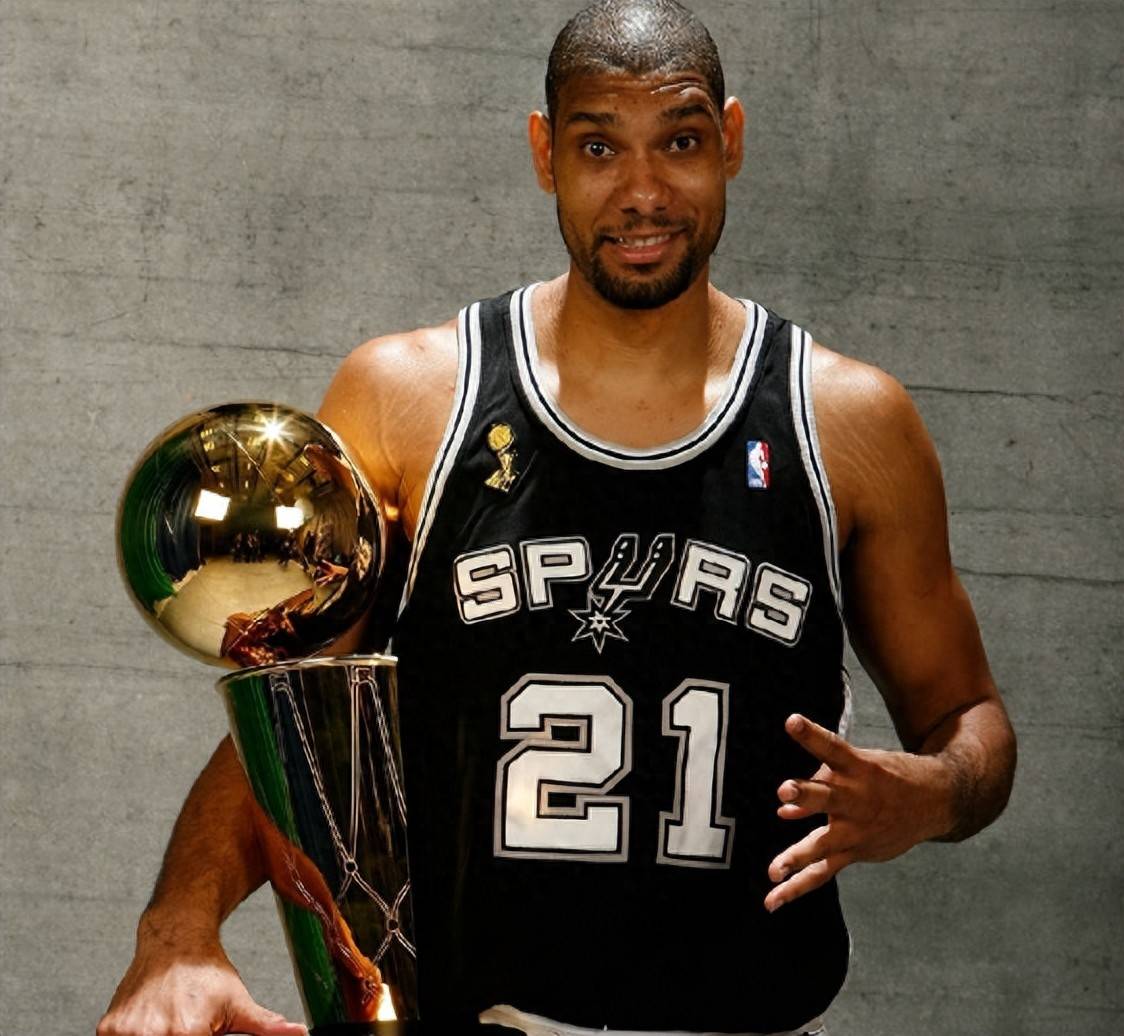 意甲半场：贝内德扎克点射破僵，比萨暂0-1帕尔马（意甲半场：贝内德扎克点球首开纪录，帕尔马暂1-0领先比萨）