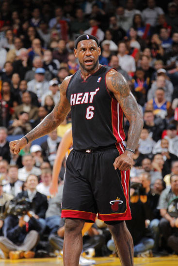 阿利松：萨拉赫有表达感受的自由，但就要承担相应的后果（阿利松：萨拉赫有权表达情绪，但也要为此承担后果）