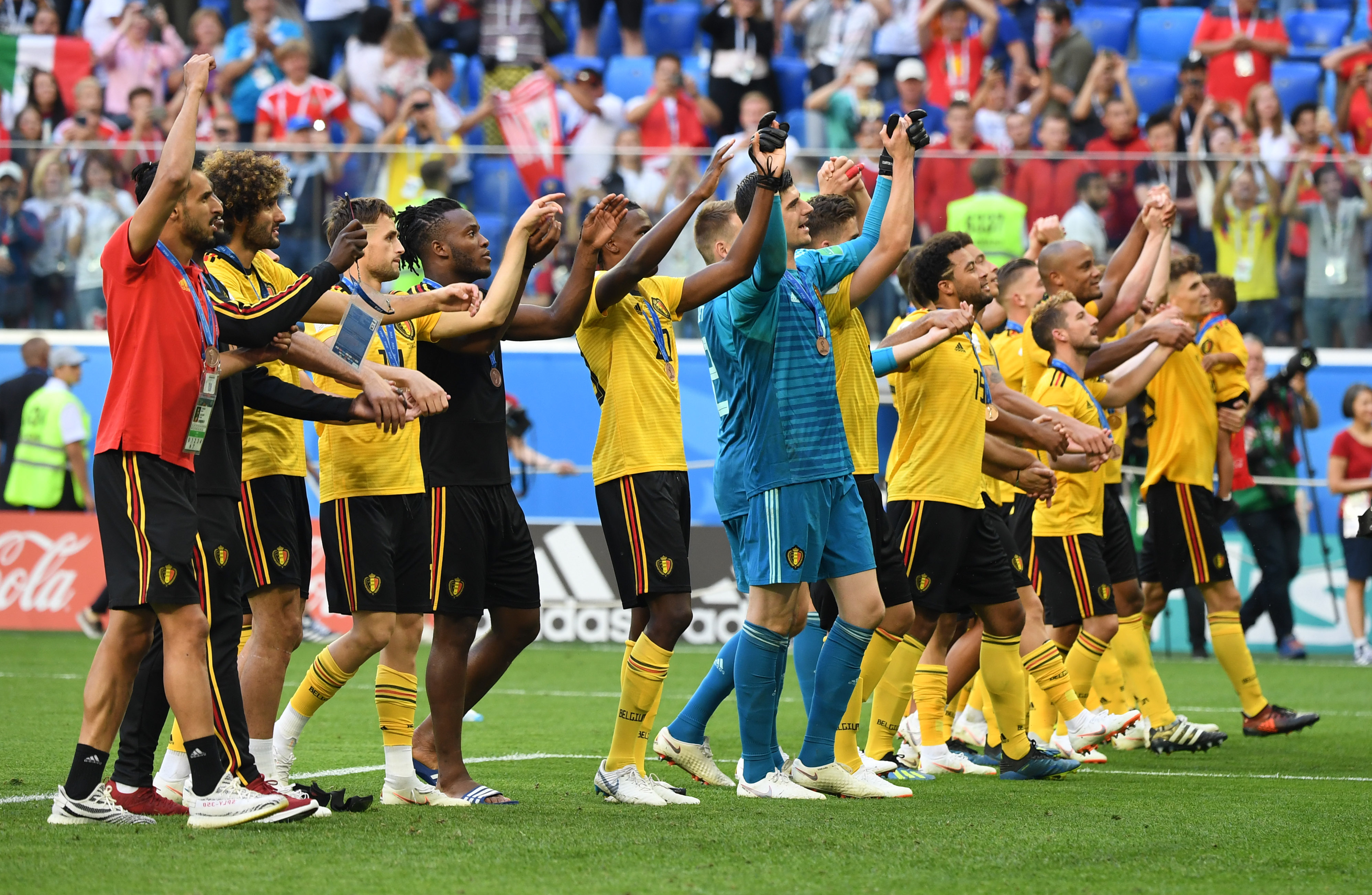 FIFA最新世界排名：西阿法英巴葡荷比德锁定世界杯种子队；中国仍居第93（FIFA最新排名出炉：西阿法英巴葡荷比德占据世界杯种子席位，中国仍排第93位）